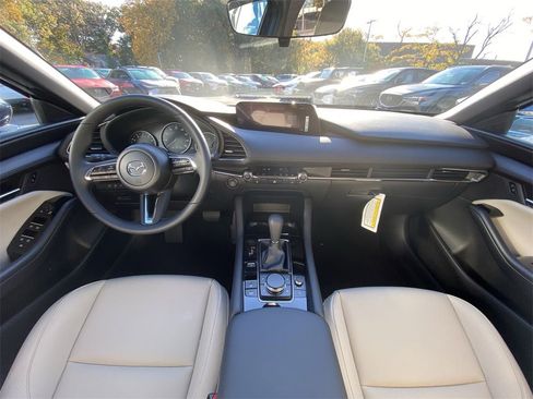 Used 2024 MAZDA MAZDA3 s image 12