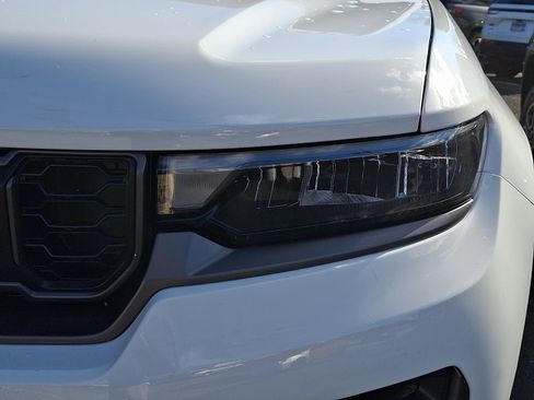 New 2026 Jeep Grand Cherokee Limited AWD/4WD image 4