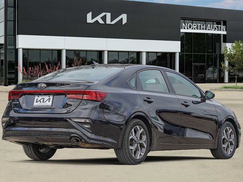 Certified 2020 Kia Forte LXS image 6