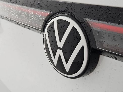 New 2026 Volkswagen ID.4 Pro image 11