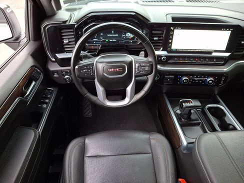 Used 2023 GMC Sierra 1500 SLT w/ SLT Premium Plus Package AWD/4WD image 12