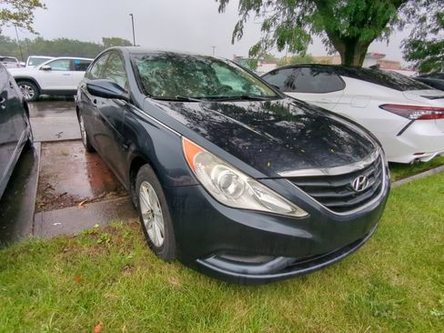 Used 2012 Hyundai Sonata GLS w/ Popular Equipment Pkg FWD image 3