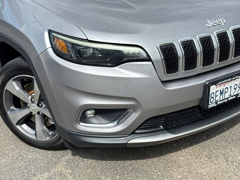 Used 2019 Jeep Cherokee Limited FWD image 6