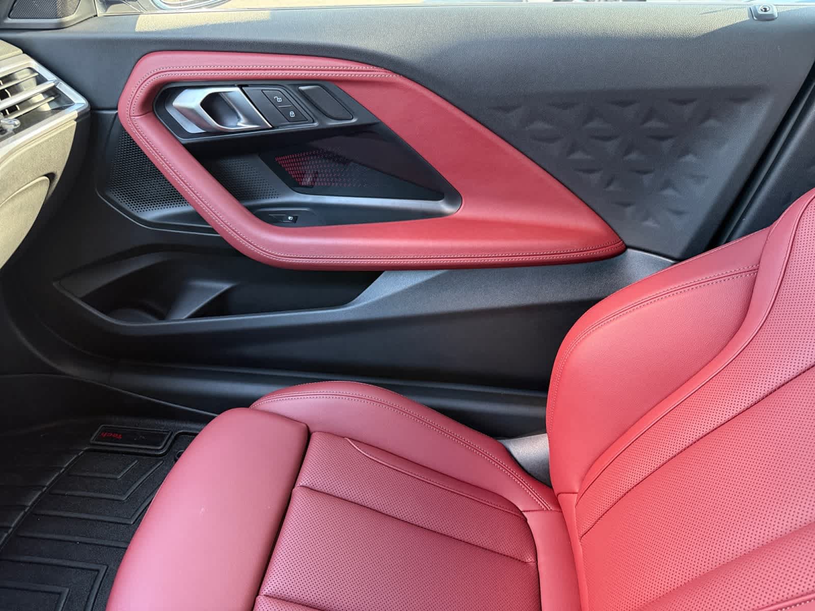 Used 2025 BMW M240i Coupe w/ Premium Package RWD image 19