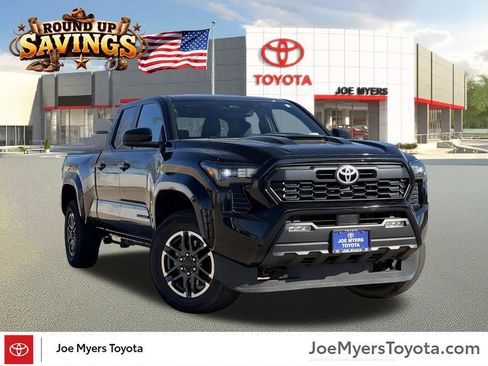 Used 2024 Toyota Tacoma TRD Sport image 1