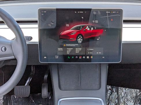 Used 2024 Tesla Model Y Long Range AWD/4WD image 20