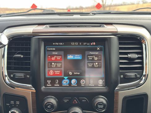 Used 2015 RAM 3500 Laramie AWD/4WD image 28