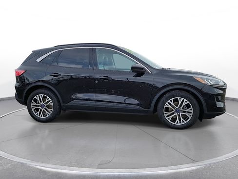 Used 2020 Ford Escape SEL FWD image 9