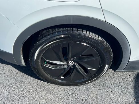 Used 2021 Volkswagen ID.4 Pro S w/ ID.4 Protection Package image 4