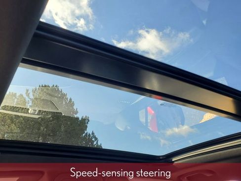 Used 2025 Cadillac XT4 Sport w/ LPO, Onyx Lite Package image 36