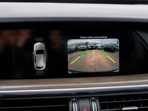 Used 2018 Alfa Romeo Stelvio Ti Sport image 29