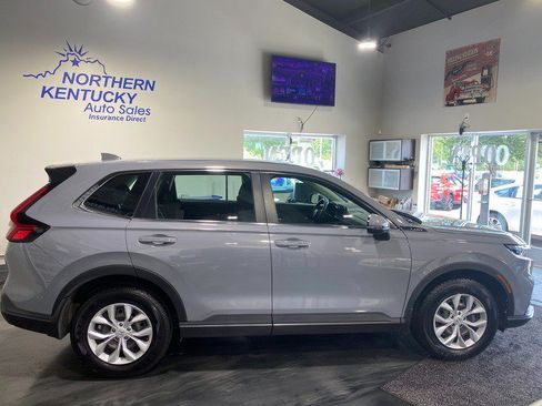 Used 2024 Honda CR-V LX image 4