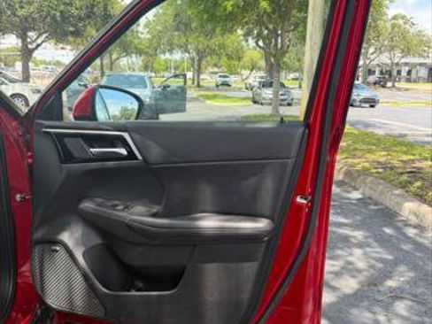 Used 2025 Mitsubishi Outlander SE FWD image 15
