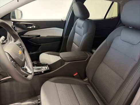 New 2026 Chevrolet Trax LT w/ Driver Confidence Package image 10