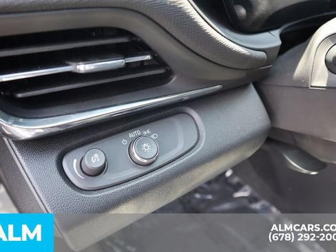 Used 2025 Buick Envista Preferred FWD image 13