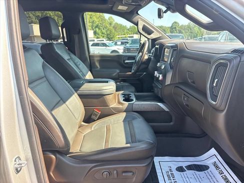 Used 2022 GMC Sierra 2500 Denali w/ Denali Ultimate Package AWD/4WD image 12