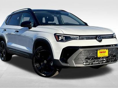 New 2025 Volkswagen Taos SE