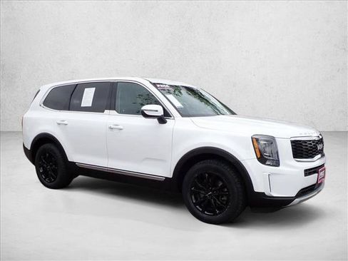Used 2022 Kia Telluride LX AWD/4WD image 6