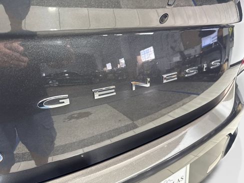 Used 2025 Genesis G70 2.5T RWD image 21