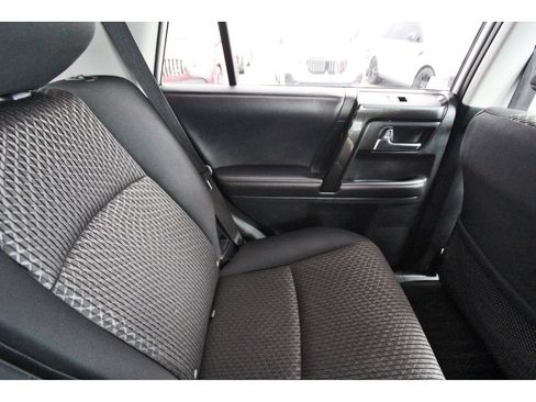 Used 2019 Toyota 4Runner TRD Off-Road AWD/4WD image 11