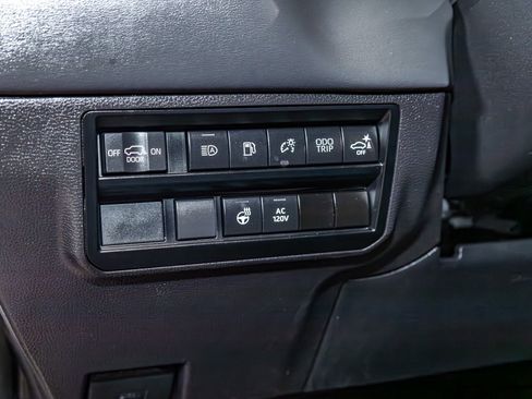 Used 2024 Toyota Sequoia Platinum image 17