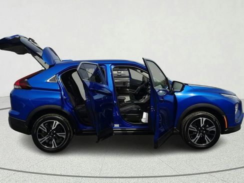 Used 2023 Mitsubishi Eclipse Cross SE image 14