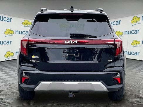 Used 2024 Kia Seltos S AWD/4WD image 5