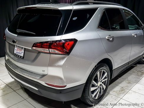 Used 2022 Chevrolet Equinox LT image 11