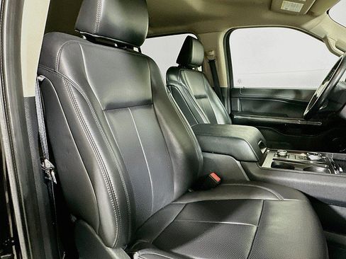 Used 2024 Ford Expedition XLT AWD/4WD image 28
