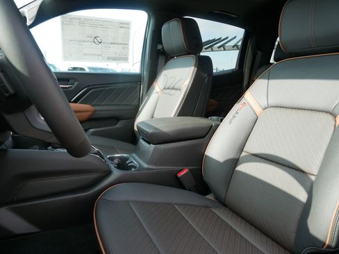 New 2026 GMC Canyon AT4 w/ Technology Plus Package image 4