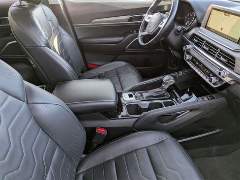 Used 2022 Kia Telluride SX w/ SX Prestige Package image 38