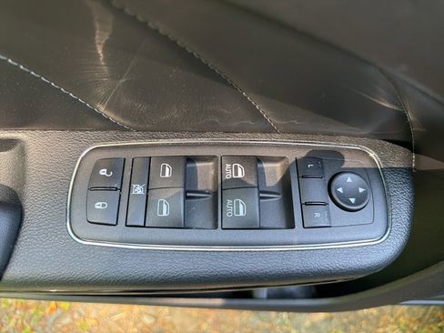 Used 2023 Dodge Charger R/T w/ Plus Group RWD image 18