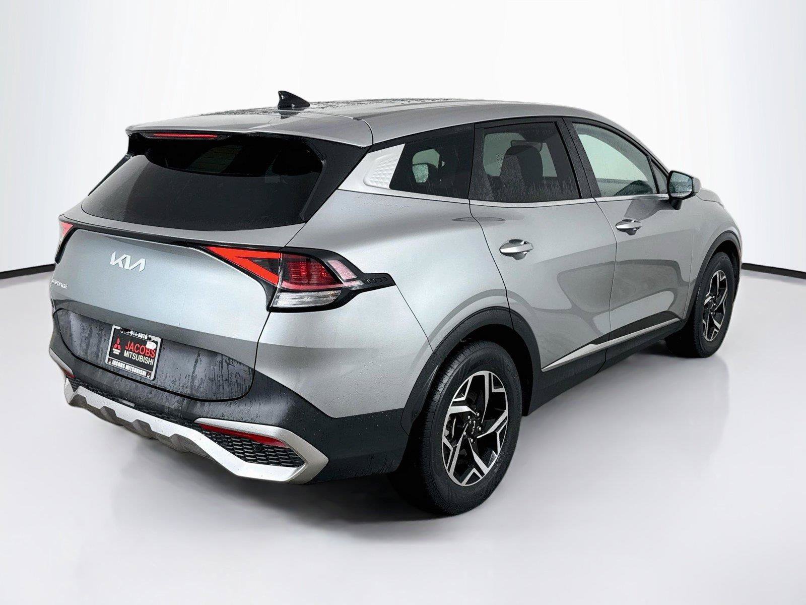 Used 2024 Kia Sportage LX FWD image 6
