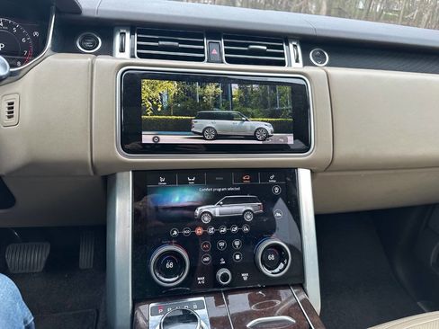 Used 2019 Land Rover Range Rover HSE image 15