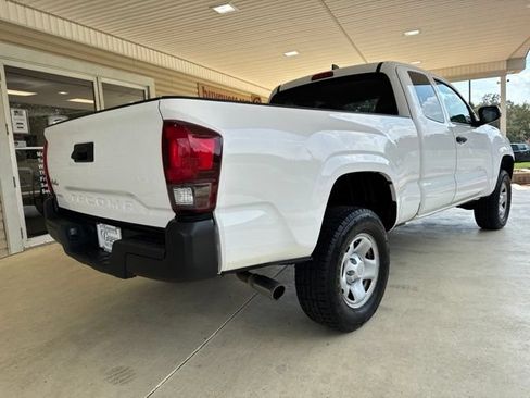 Used 2019 Toyota Tacoma SR AWD/4WD image 6