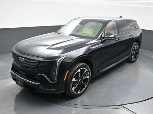 New 2026 Cadillac Escalade IQ Sport 2 w/ LPO, Floor Liner Package image 18