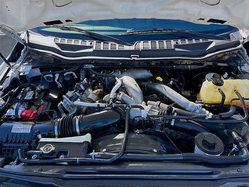 Used 2022 Ford F250 Lariat w/ Lariat Value Package image 31