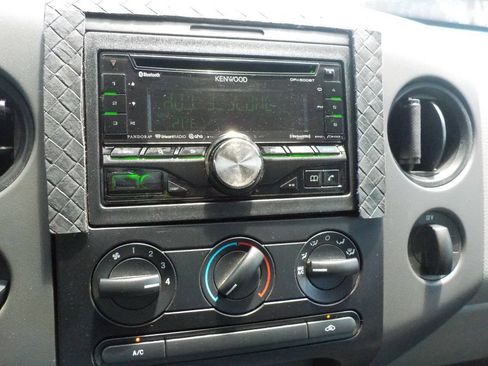 Used 2006 Ford F150 STX RWD image 16