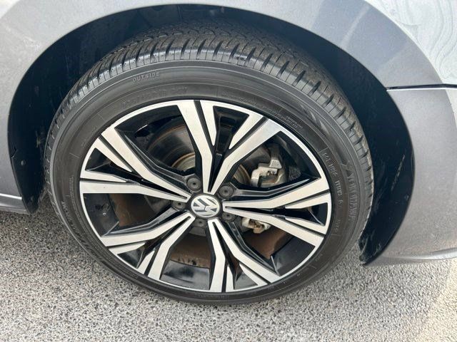 Used 2022 Volkswagen Passat 2.0T SE FWD image 54