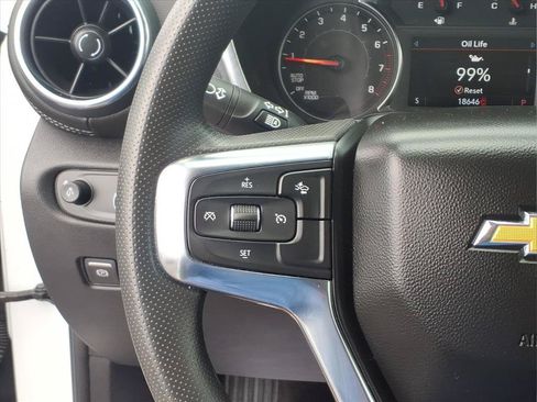 Used 2025 Chevrolet Blazer LT AWD/4WD image 10