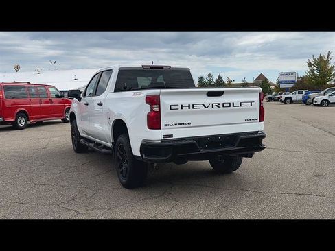 Used 2025 Chevrolet Silverado 1500 Custom Trail Boss w/ Turbomax Blackout Package AWD/4WD image 26