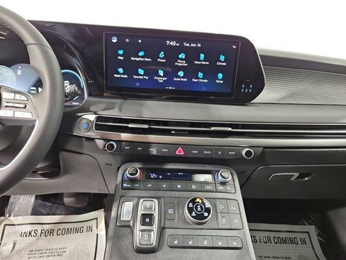 Used 2023 Hyundai Palisade Limited w/ Cargo Package AWD/4WD image 19