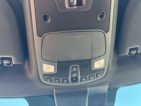 Used 2019 Ford F150 Lariat w/ Equipment Group 502A Luxury image 34