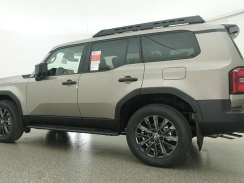 New 2026 Toyota Land Cruiser Base image 5