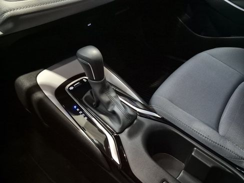 Used 2025 Toyota Corolla SE FWD image 24