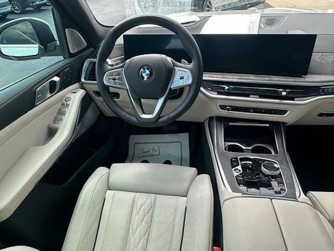 Used 2026 BMW X7 xDrive40i w/ Executive Package AWD/4WD image 22