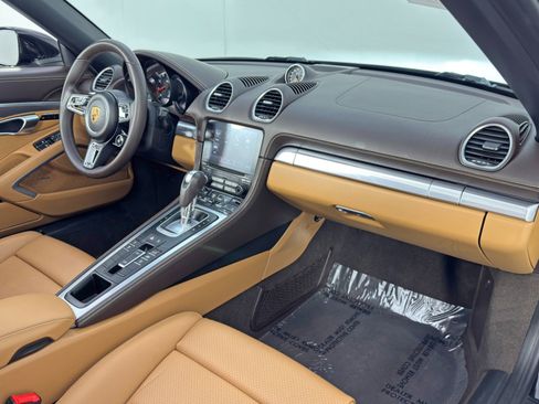 Used 2021 Porsche 718 Boxster GTS image 14