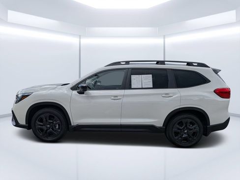Certified 2025 Subaru Ascent Bronze Edition w/ Onyx Package AWD/4WD image 6