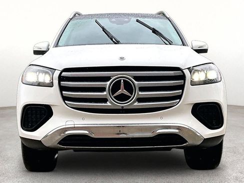 Used 2024 Mercedes-Benz GLS 450 4MATIC image 4