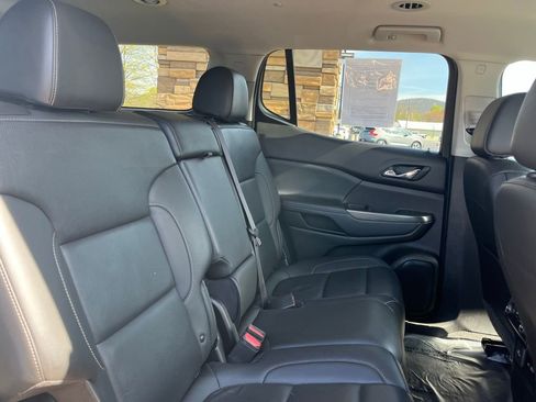 Used 2023 GMC Acadia SLT AWD/4WD image 31